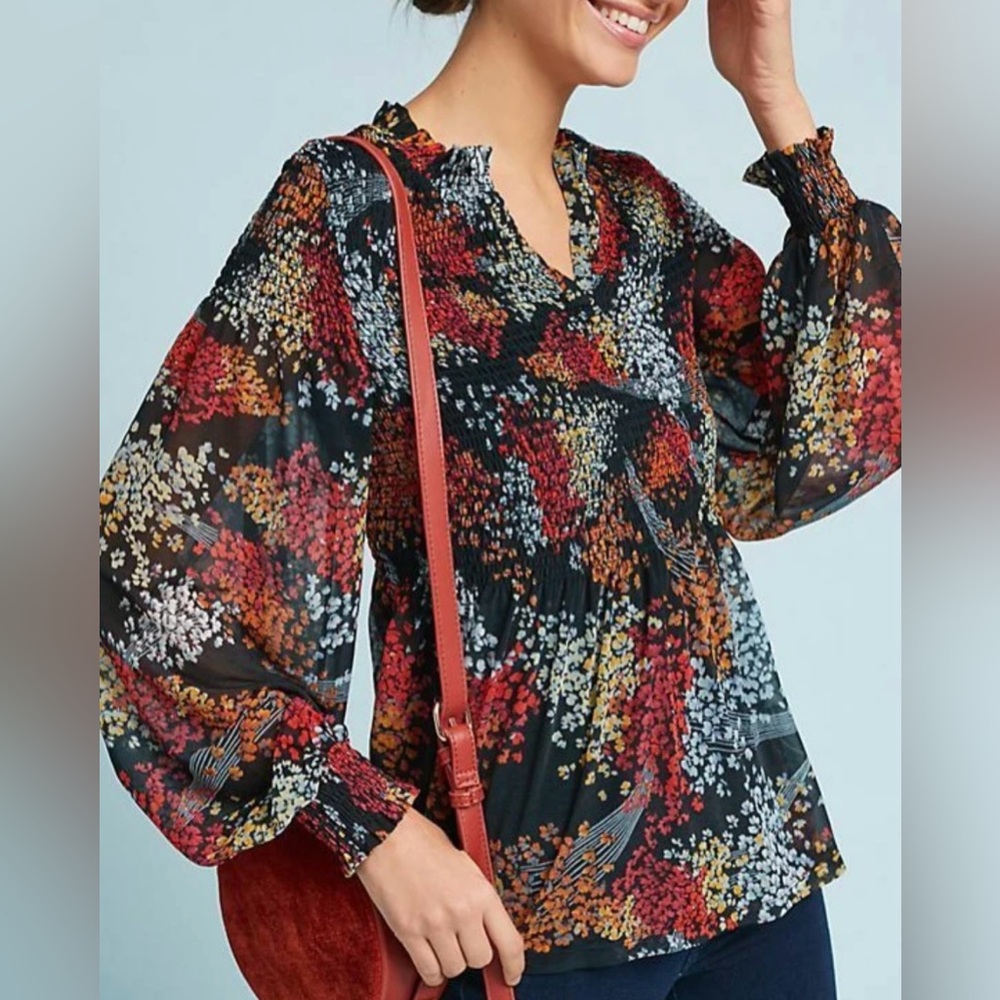 Akemi + Kin Blouse Women Medium Black Floral Smocked‎ Peplum Balloon Sleeve